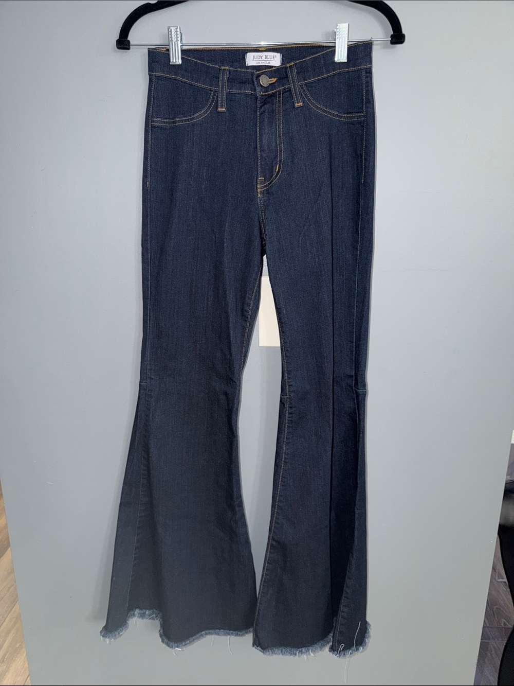 Judy Blue High-Rise Dark Indigo Flare Jeans. sz 26. 70's, hippie, festival, boho